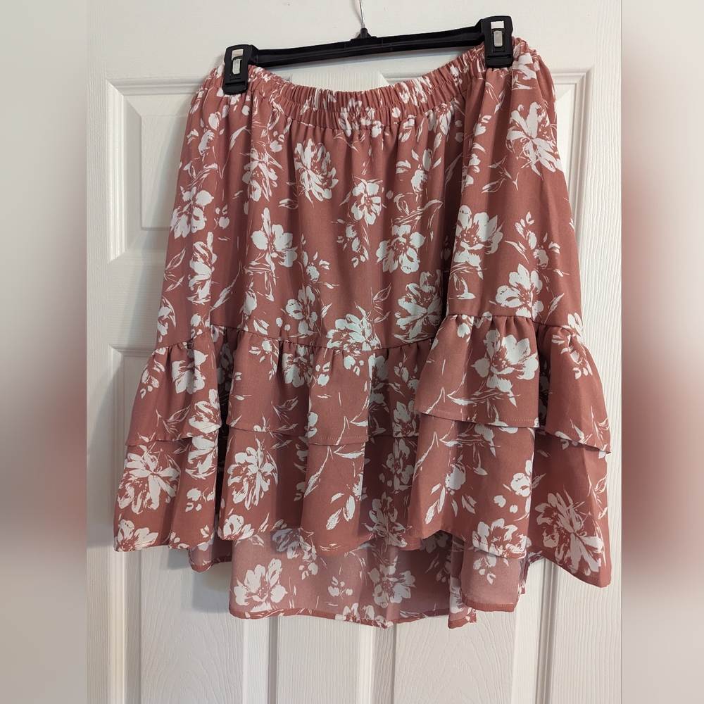 2XL Asymmetrical floral skirt